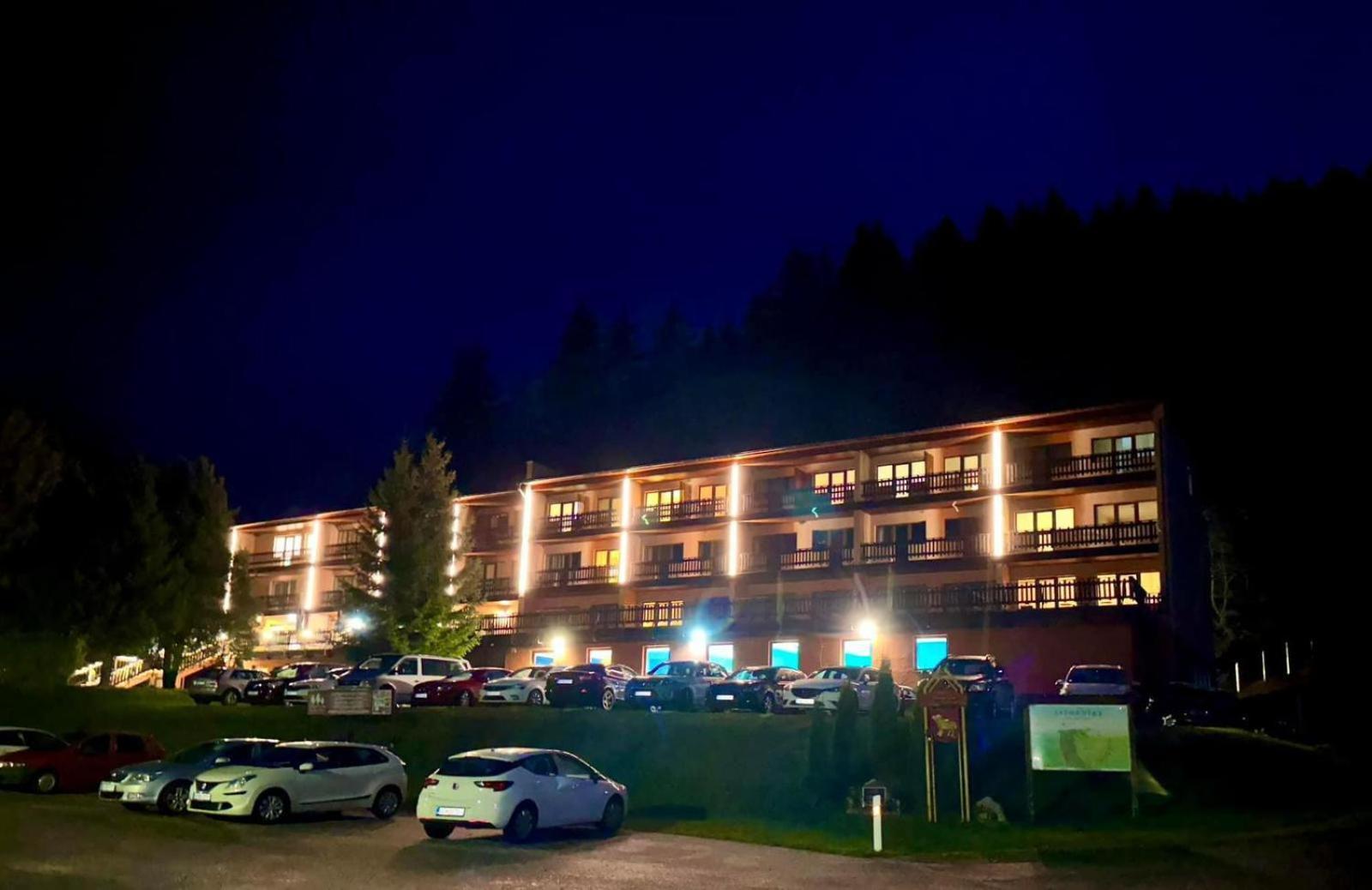 Horsky Hotel Podjavornik Papradno Ngoại thất bức ảnh